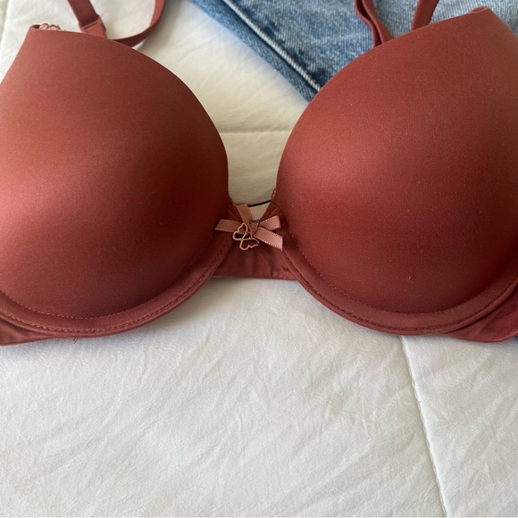 Victoria’s Secret Body Prefect Shape Bra‎ 32b - Picture 2 of 5